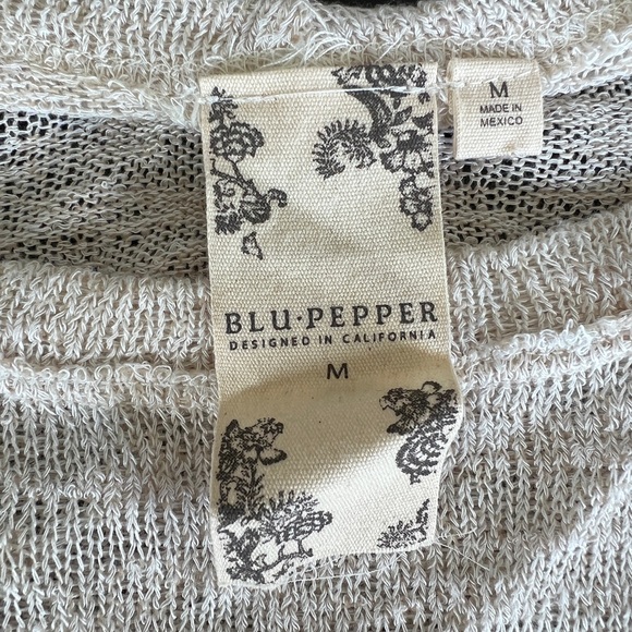 Blu Pepper Oatmeal Cream Tan Lightweight 3/4 Sleeve Leopard Print Tie Sweater M - Picture 2 of 4